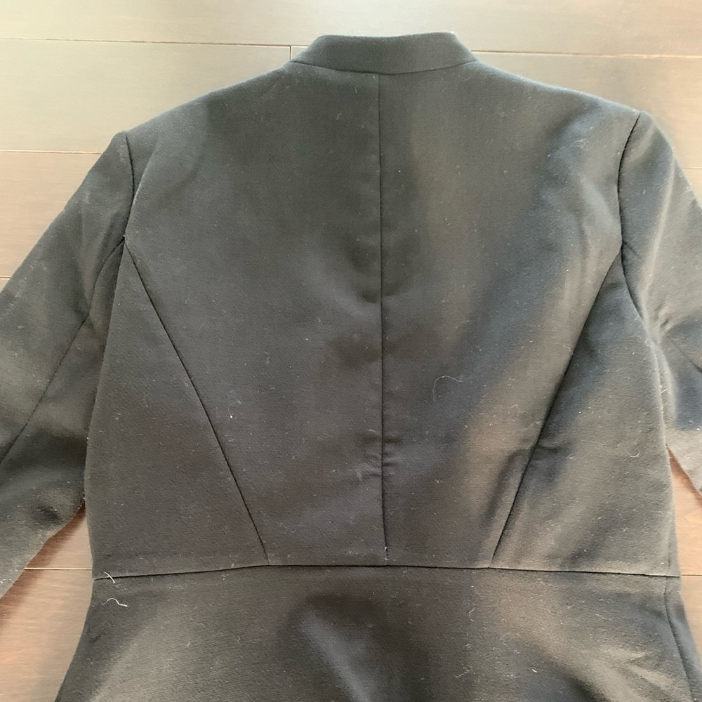 Black Banana Republic French cut blazer size 2 - Picture 2 of 4